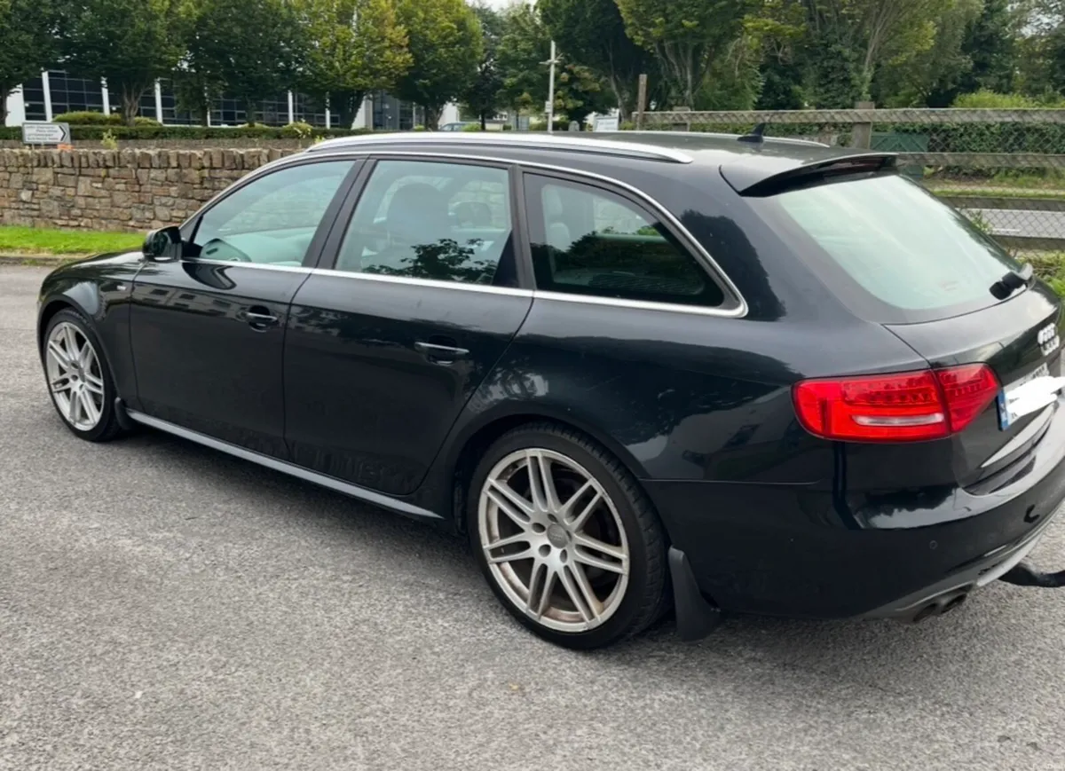 Audi A4 Estate - Image 4