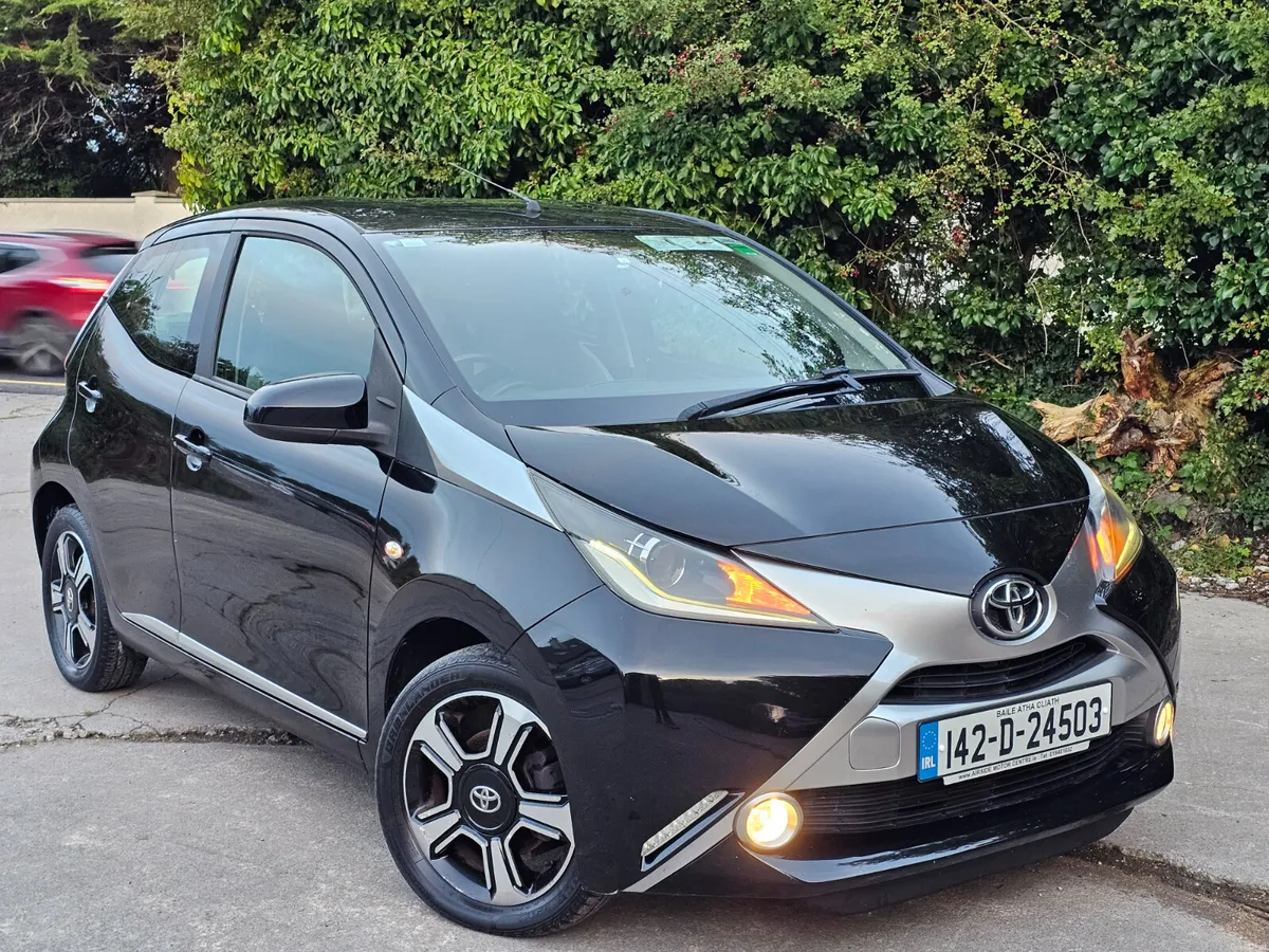€5990 Toyota Aygo 2014 petrol ⛽️ low miles €5990 - Image 1