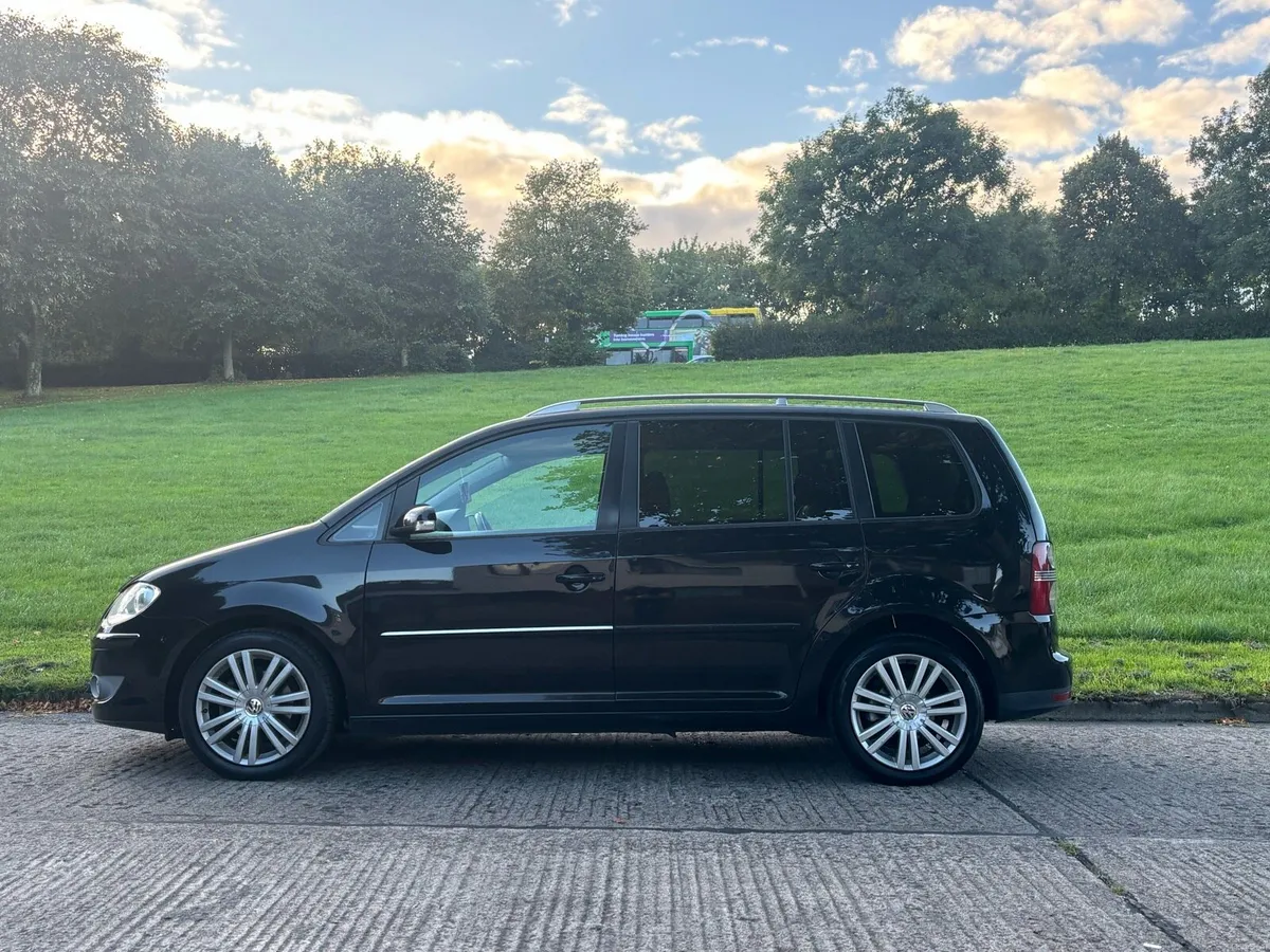 2008 Volkswagen Touran 1.9 TDI MANUAL 7 seater - Image 4