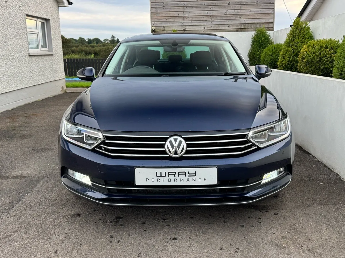 2017 Volkswagen Passat GT 2.0 TDI 150 PanRoof - Image 4