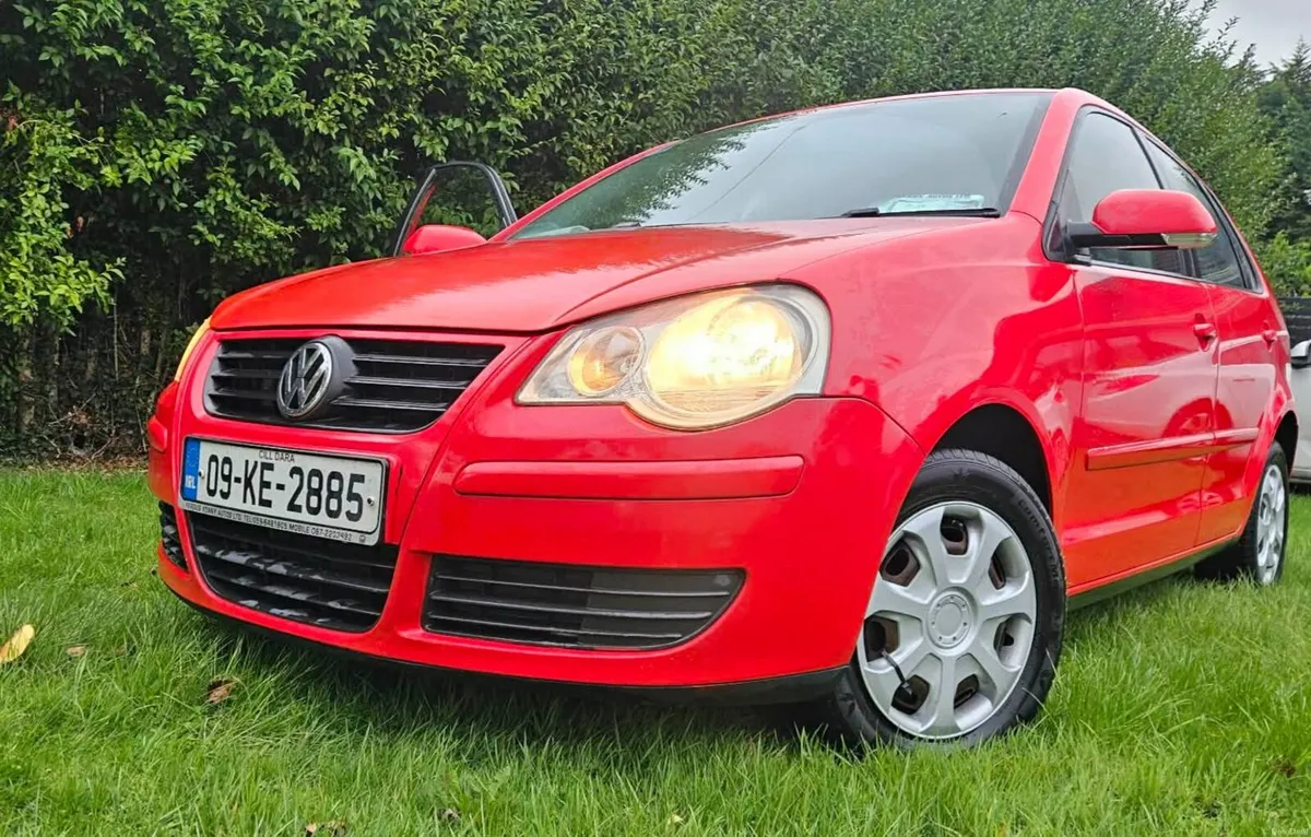 Volkswagen Polo 2009 - Image 2