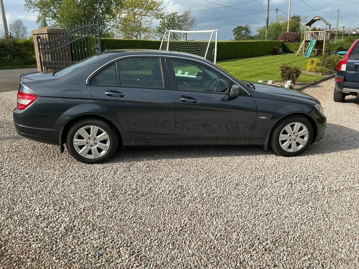 Mercedes C220 CDI immaculate 97000 Mls 1 year MOT - Image 2