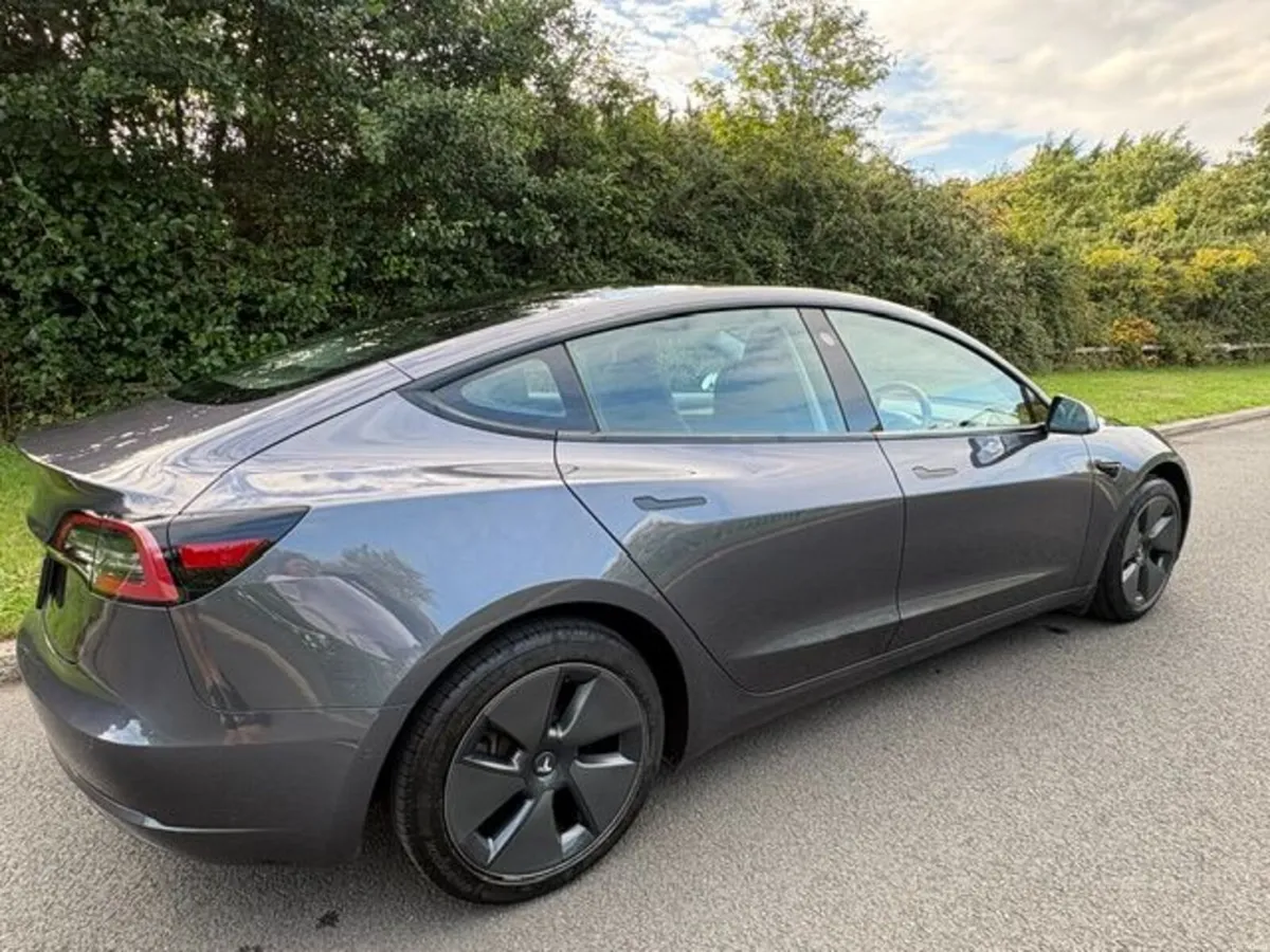 Tesla Model 3 2021 Standard Range Plus - Image 5