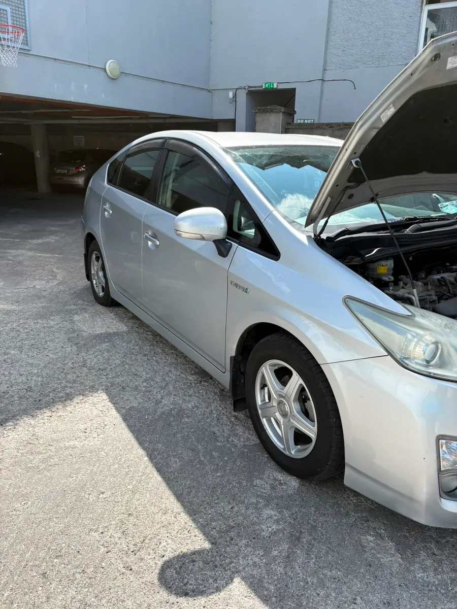 Toyota 2010 - Image 3