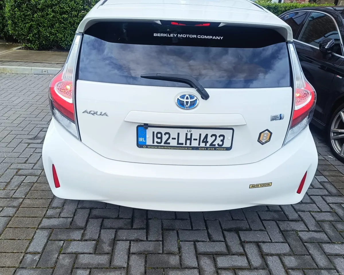 Car - Image 1