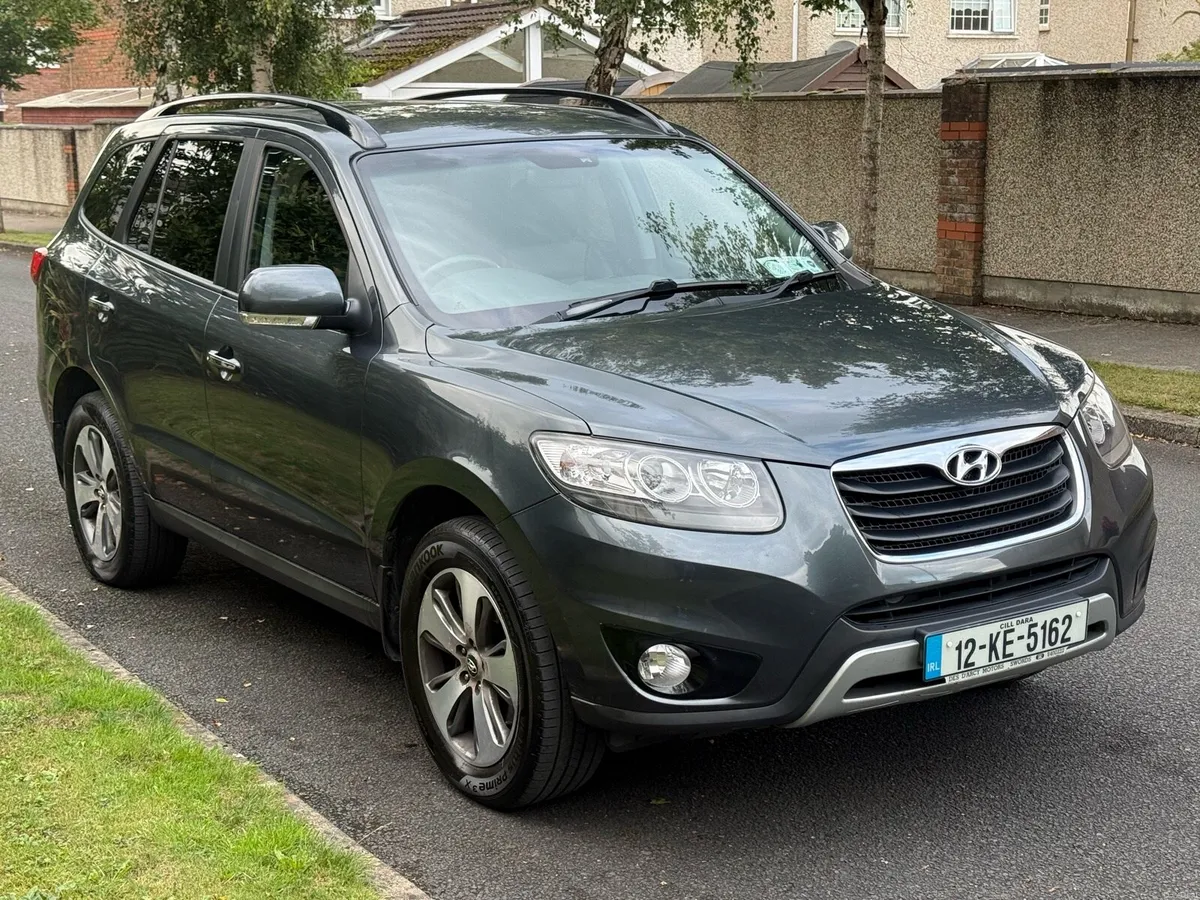 12 Hyundai Santa Fe NEW NCT 05/27 - Image 5