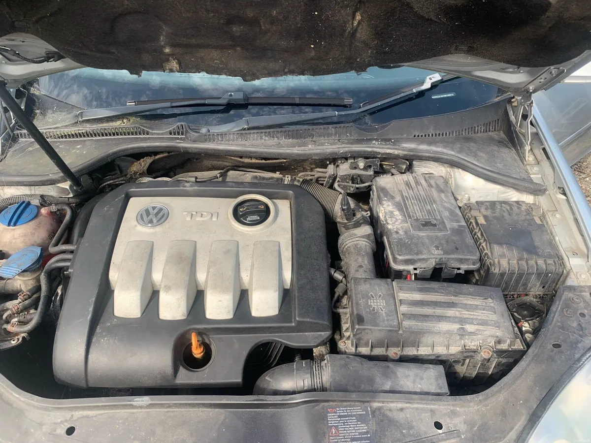 Volkswagen Golf 07 D 49224 - Image 2
