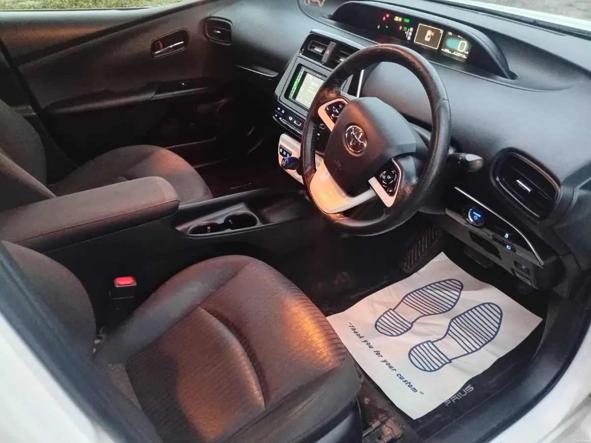Toyota Prius 2016 - Image 4
