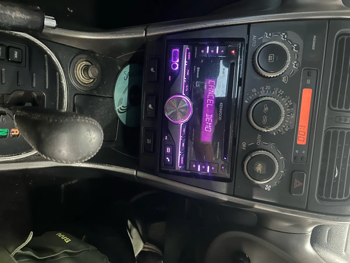 Lexus IS200 - Image 3
