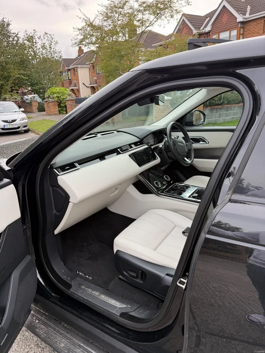 Land Rover Range Rover Velar 2019 - Image 2