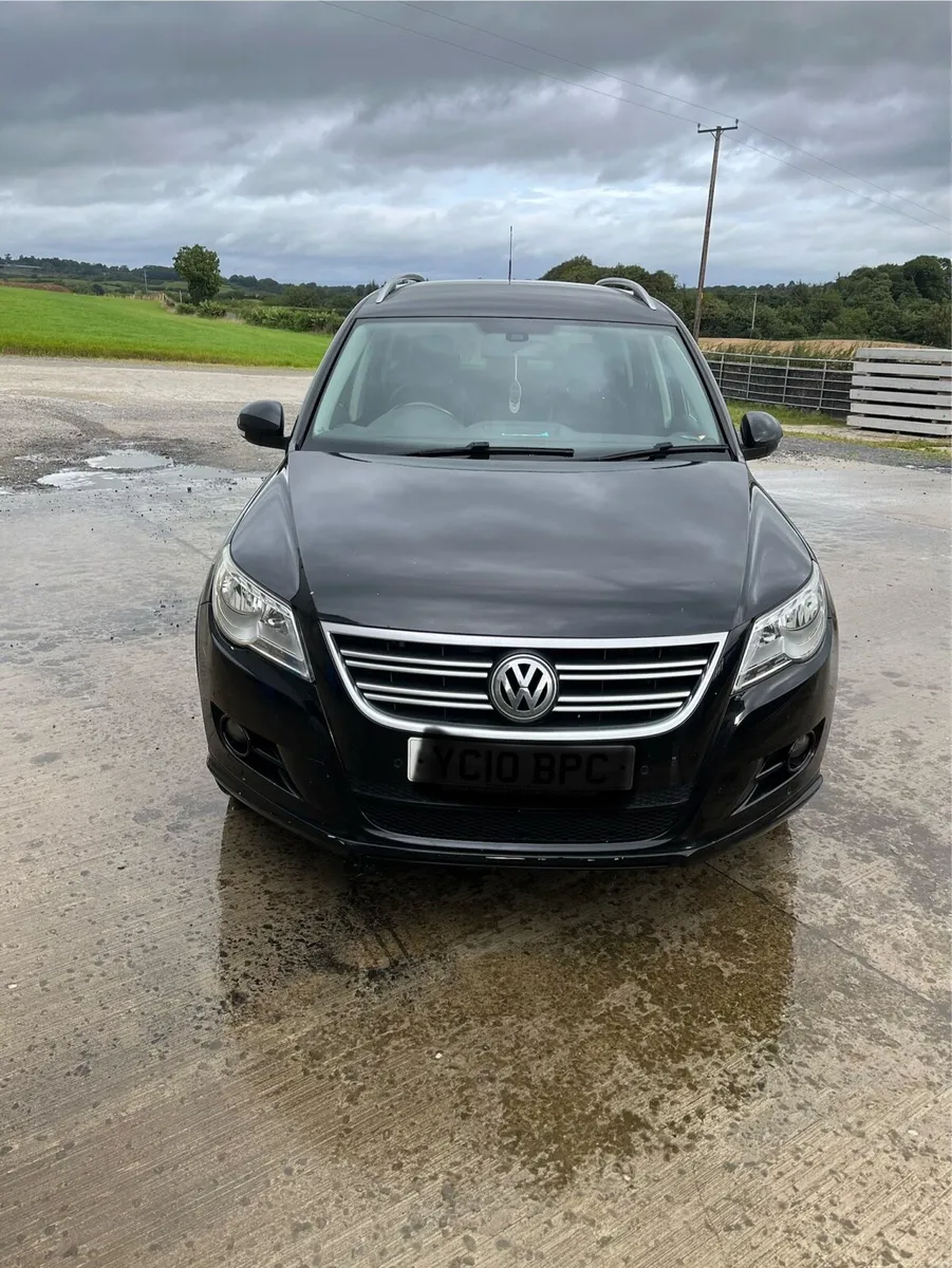 Volkswagen Tiguan R Line - Image 1