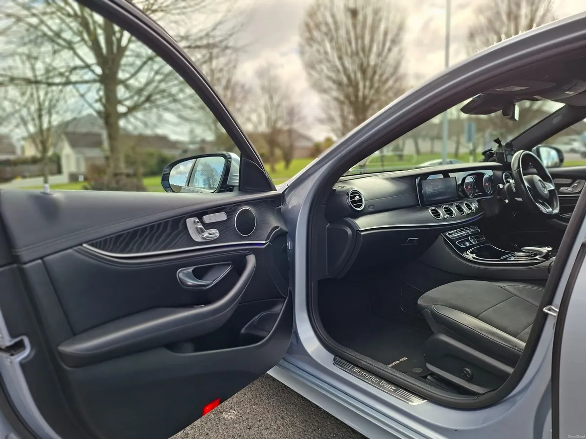 Mercedes-Benz E-Class 2017 - Image 4