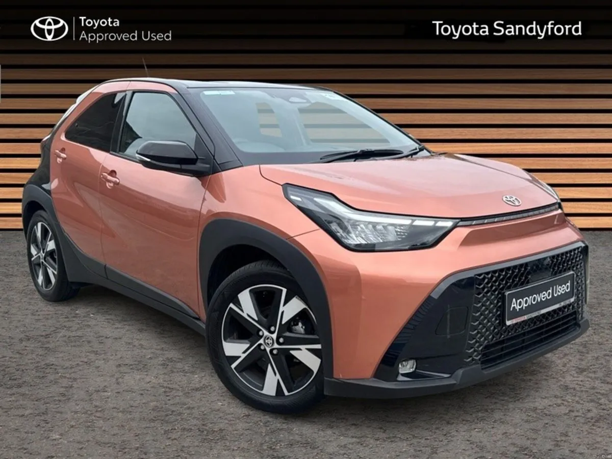 Toyota Aygo X DESIGN HYBRID AUTOMATIC // REAR CAME - Image 1