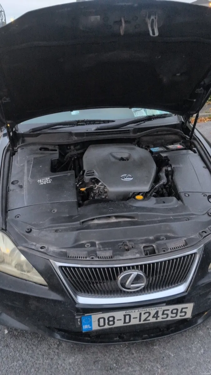 Lexus IS220d SE-I READ ADD - Image 3