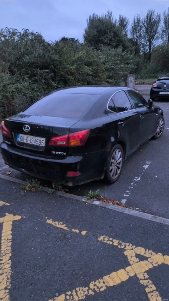 Lexus IS220d SE-I READ ADD - Image 4