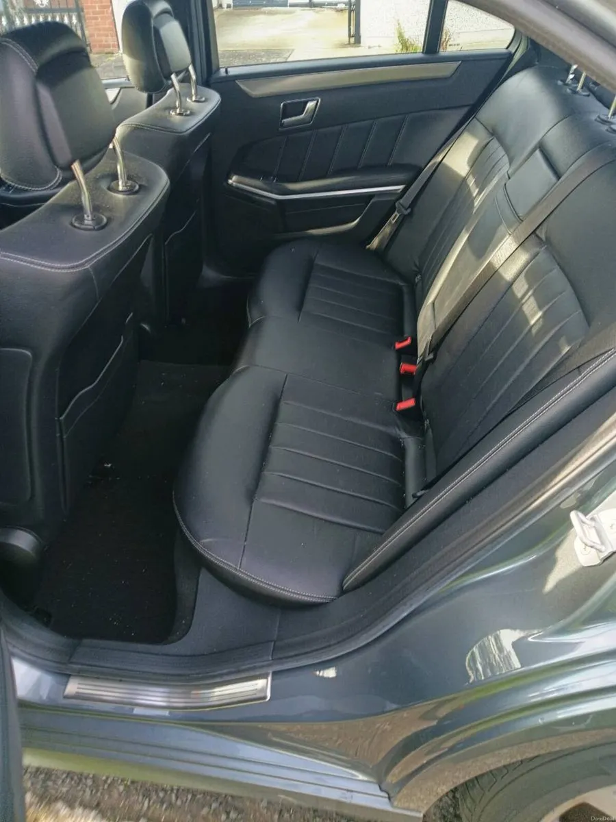 2015 Mercedes E220 bluetech CDI - Image 3