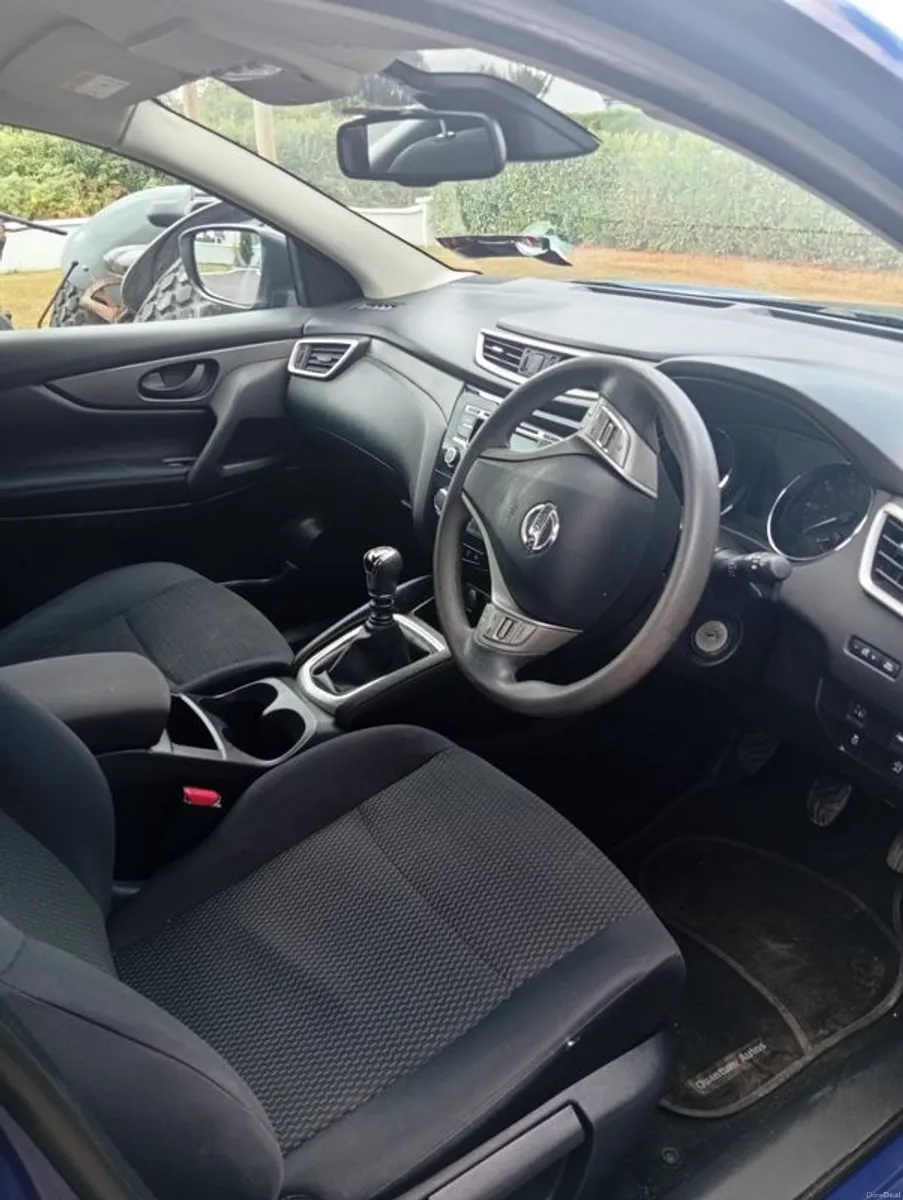 2017 Nissan Qashqai - Image 4