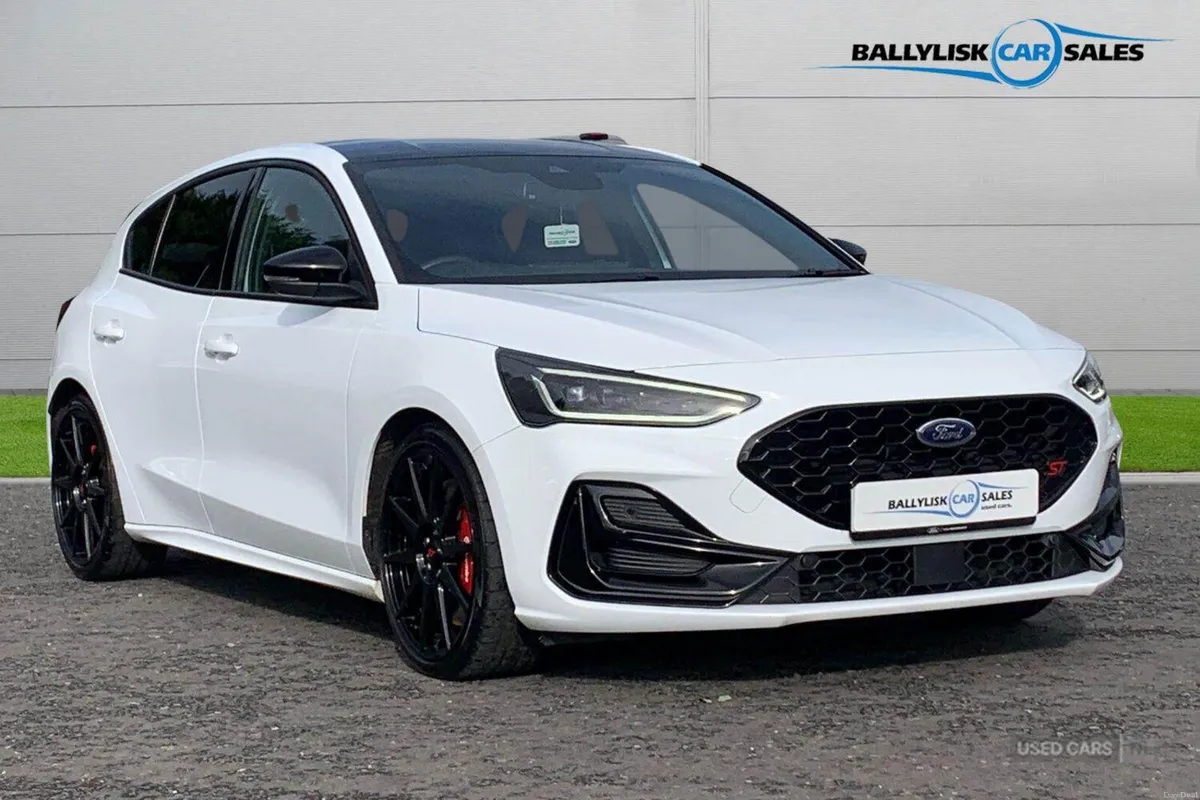Ford Focus 2.3T EcoBoost 280PS ST (+ Track Pack) i - Image 1