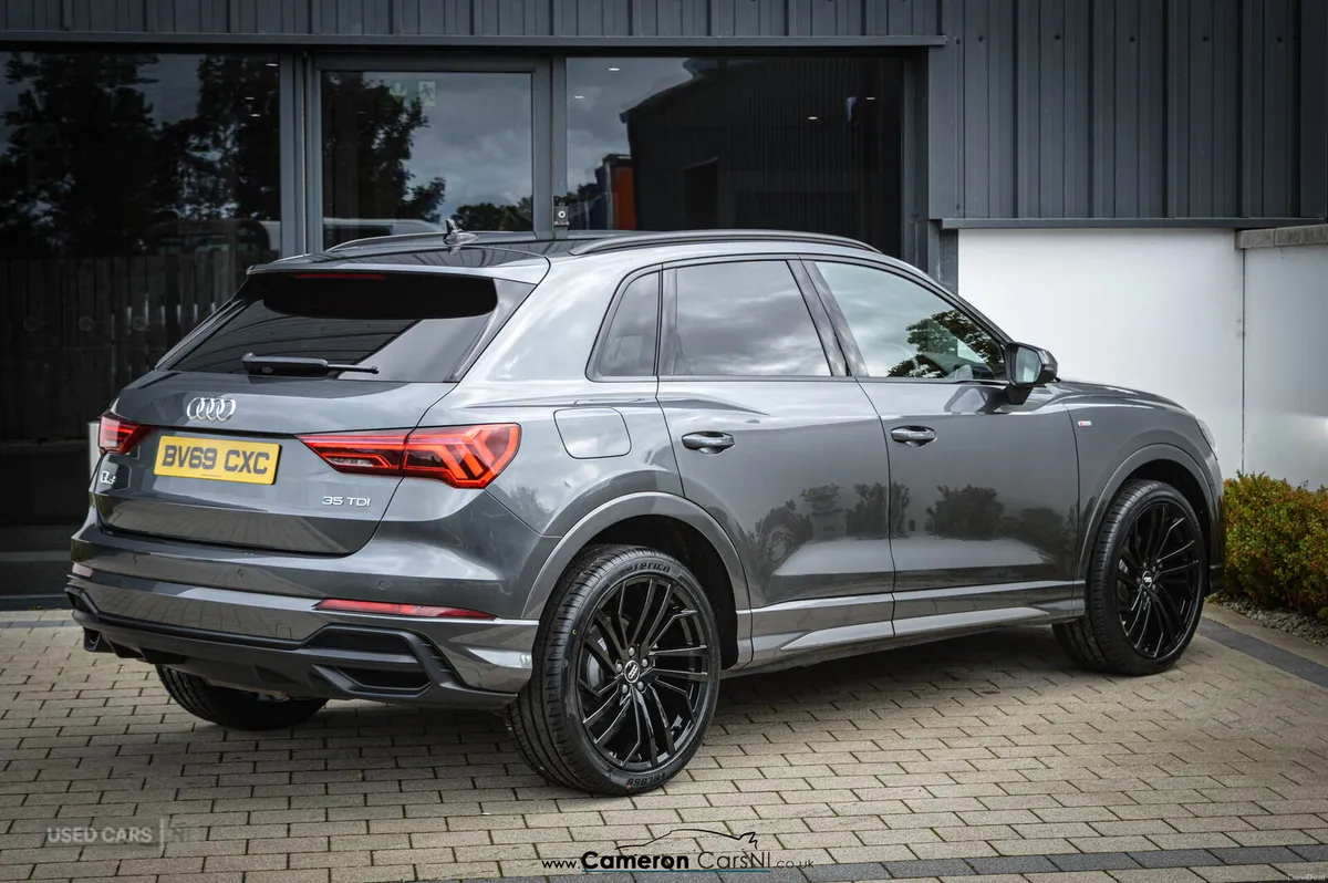 Audi Q3 DIESEL ESTATE - Image 2