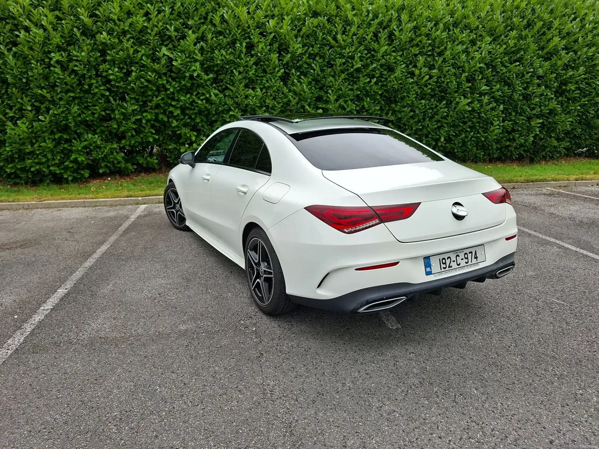 Mercedes-Benz CLA **AMG NIGHT EDITION WHITE** - Image 3