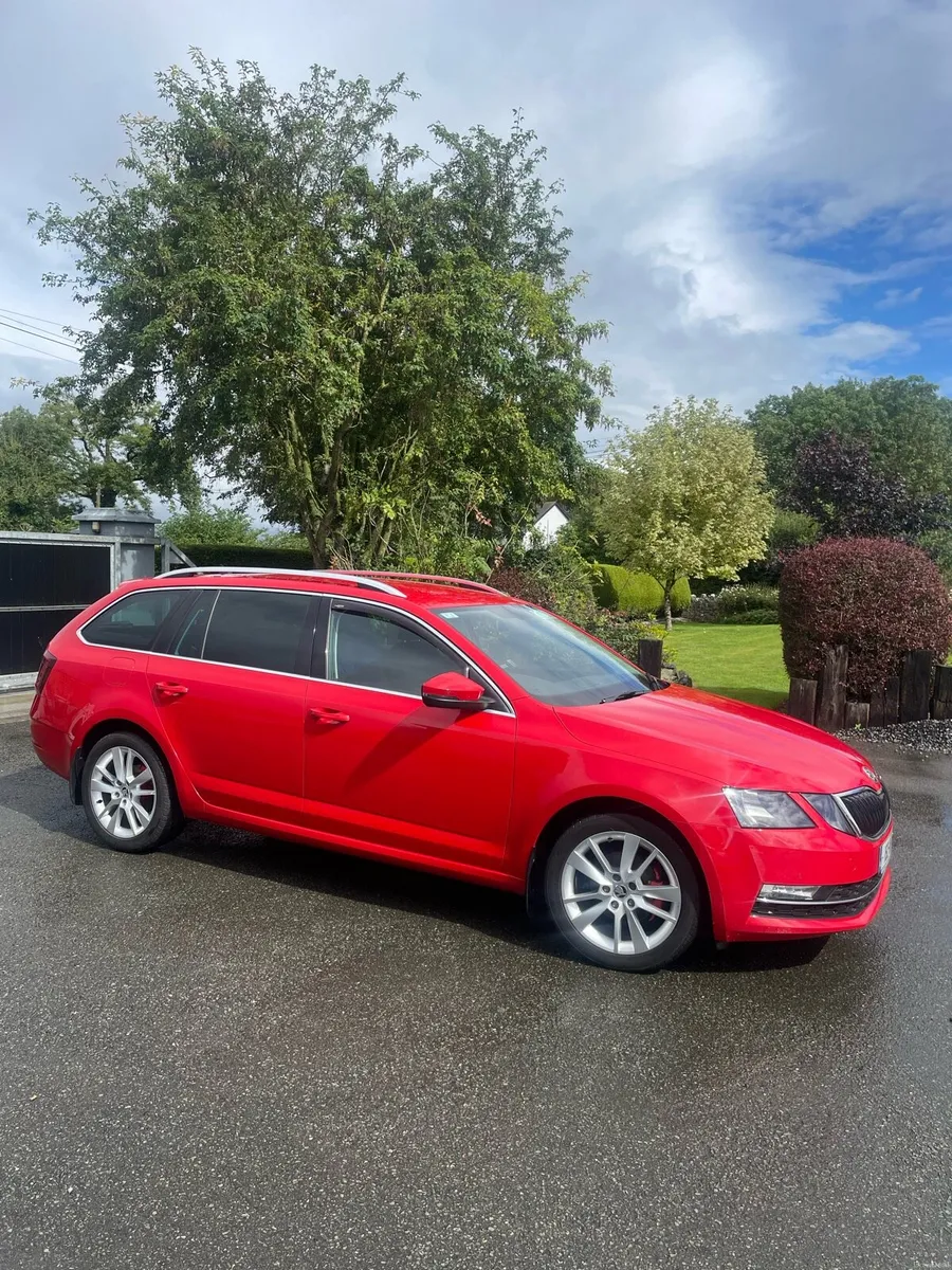 Skoda Octavia Estate - Image 2