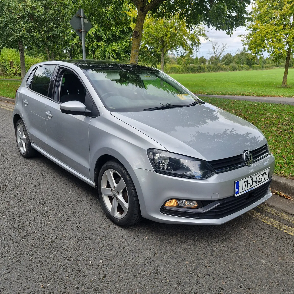 Volkswagen Polo Sunroof 95KMs - Image 1