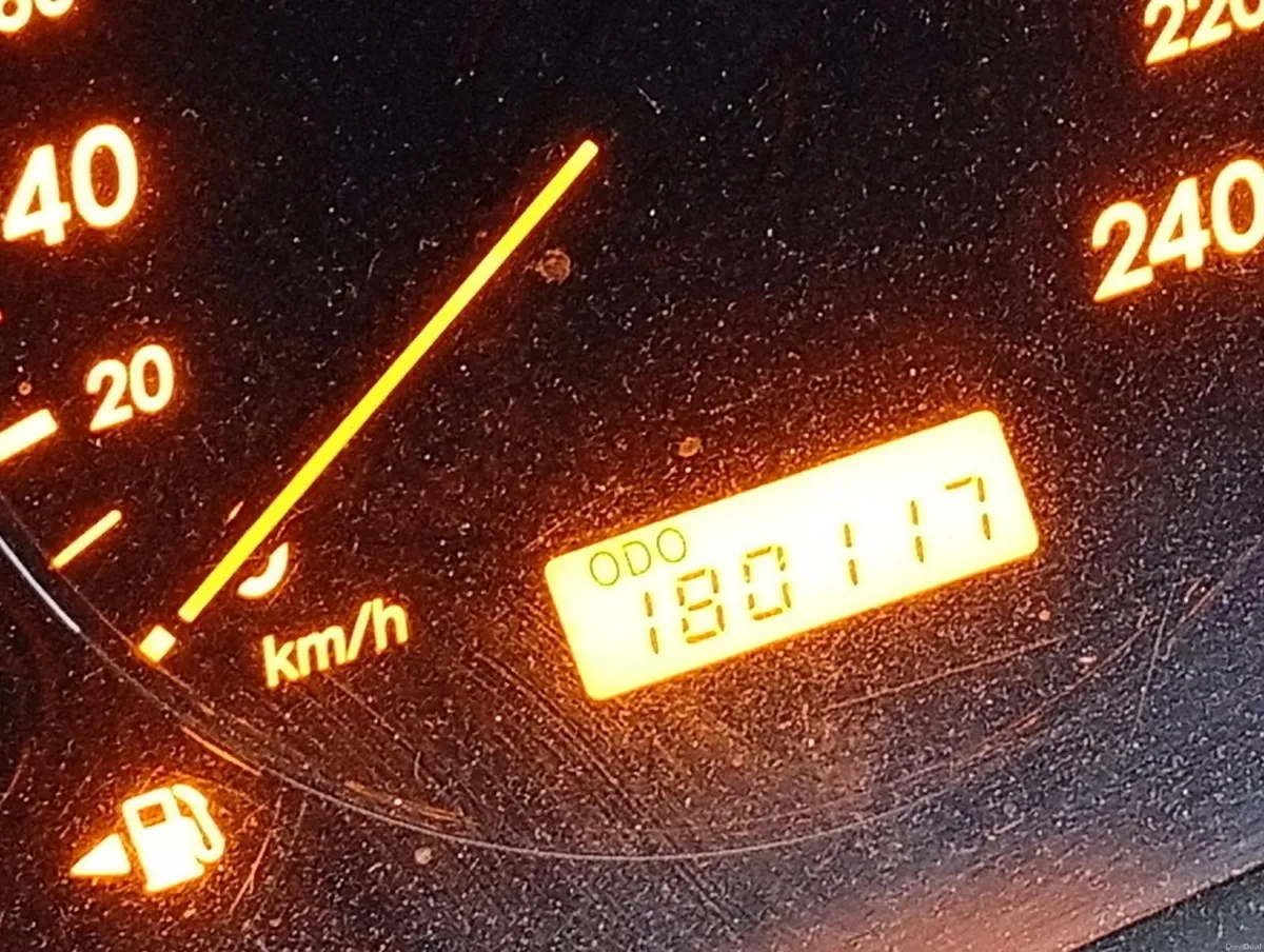 Toyota Avensis 2008 - Image 4