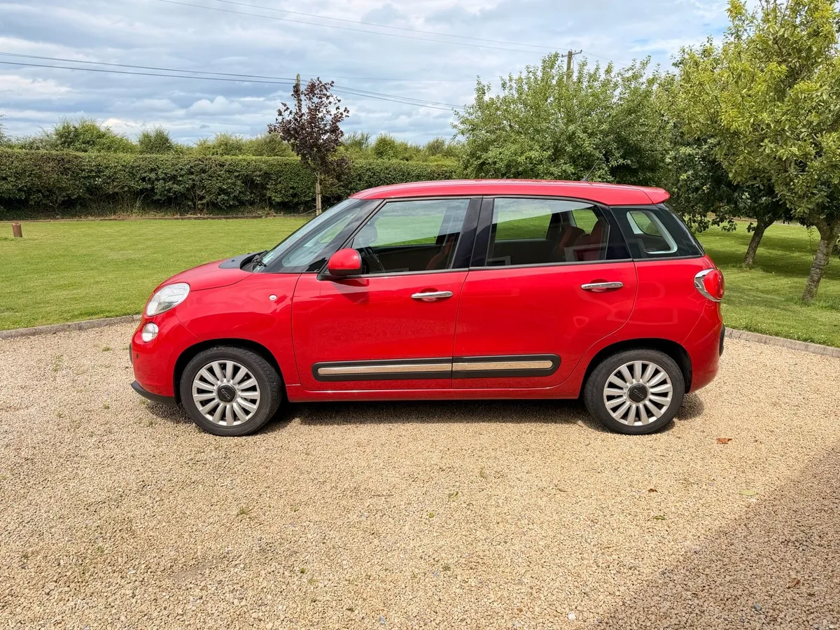 Fiat 500L - Image 4