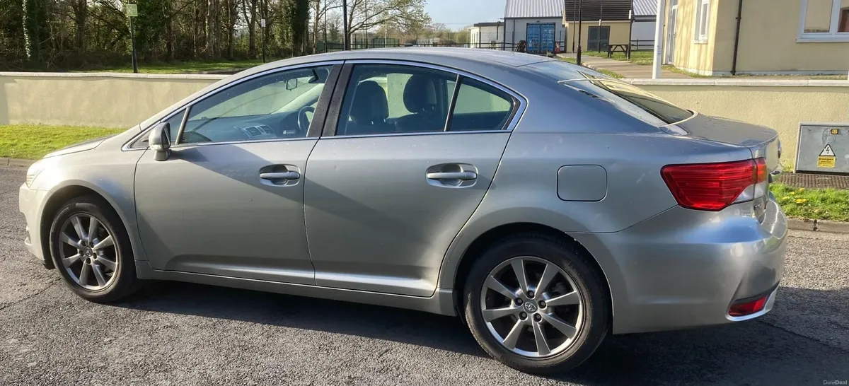 Toyota Avensis 2012 - Image 3