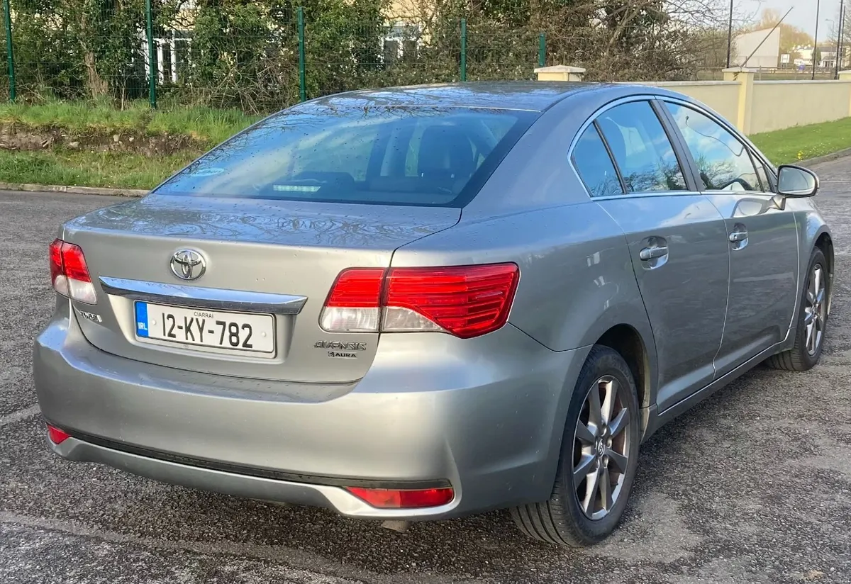 Toyota Avensis 2012 - Image 4