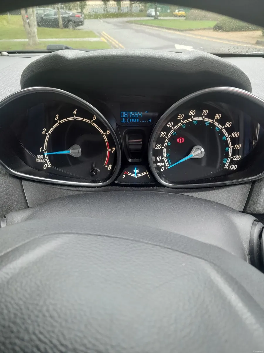 Ford Fiesta 2015 - Image 3