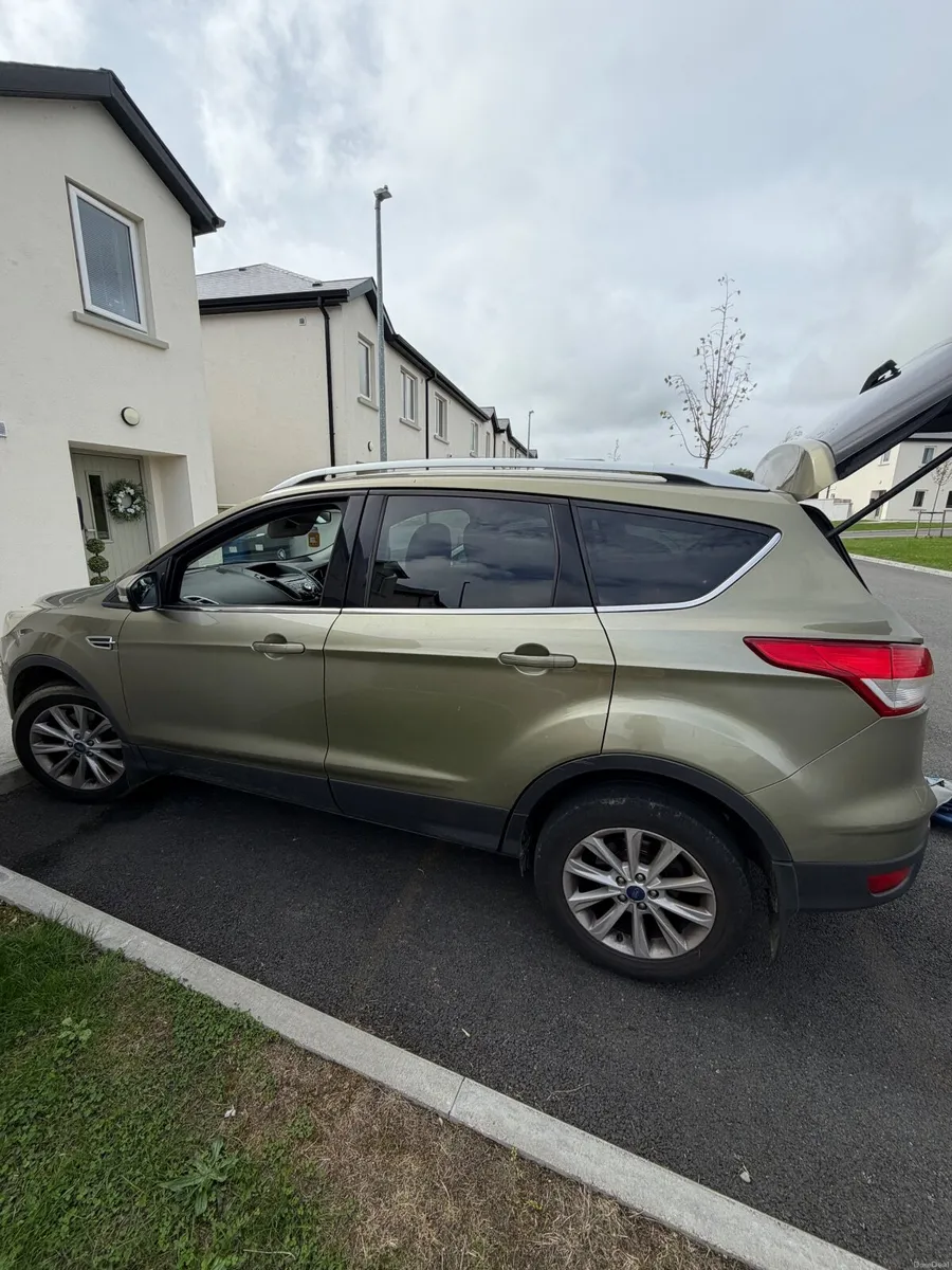 Ford Kuga 2015 - Image 2