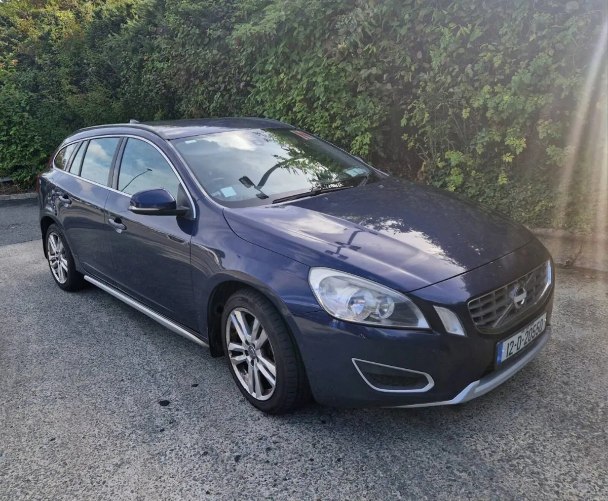 Volvo v60 - Image 4