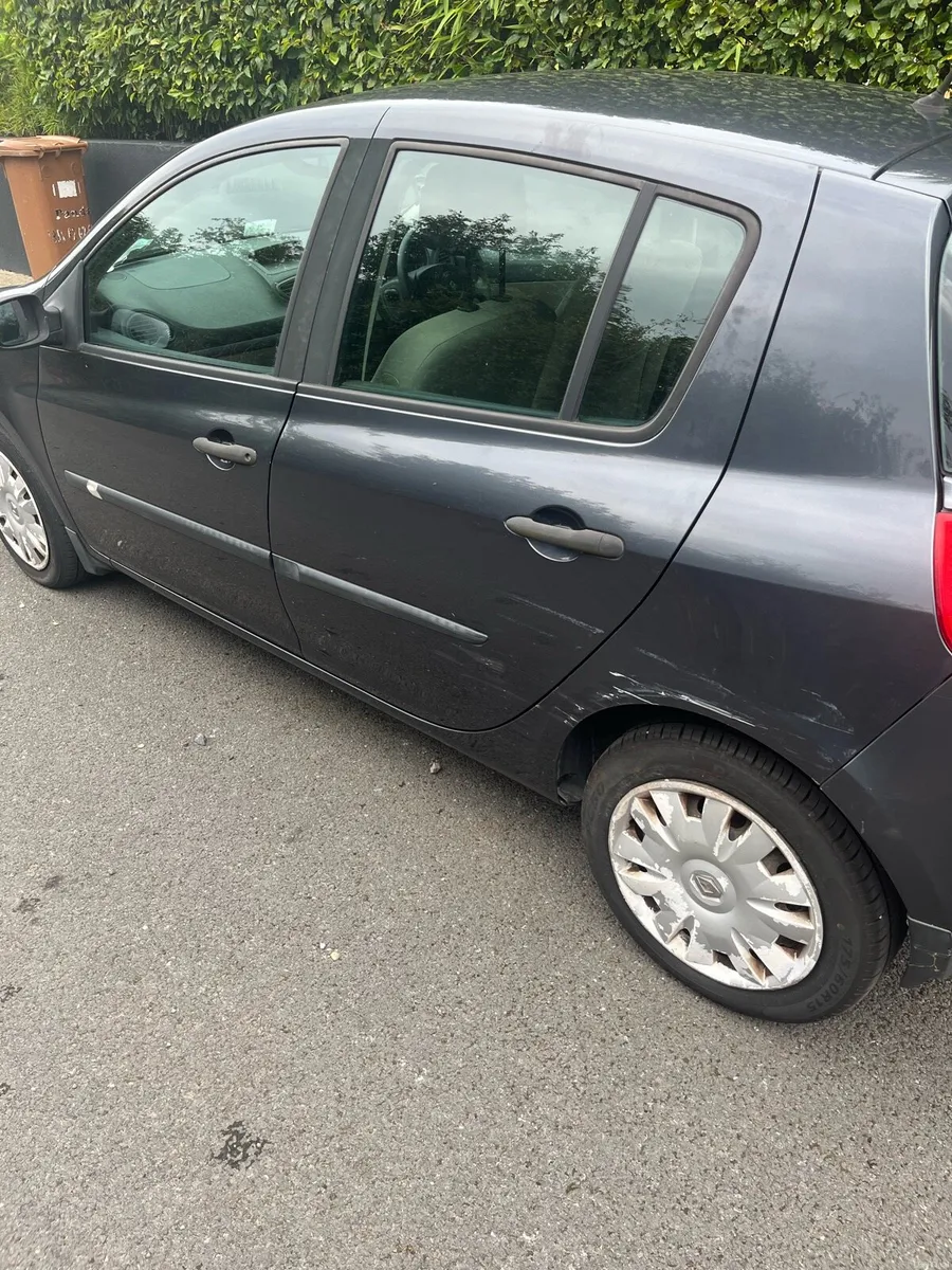 Renault Clio - Image 5