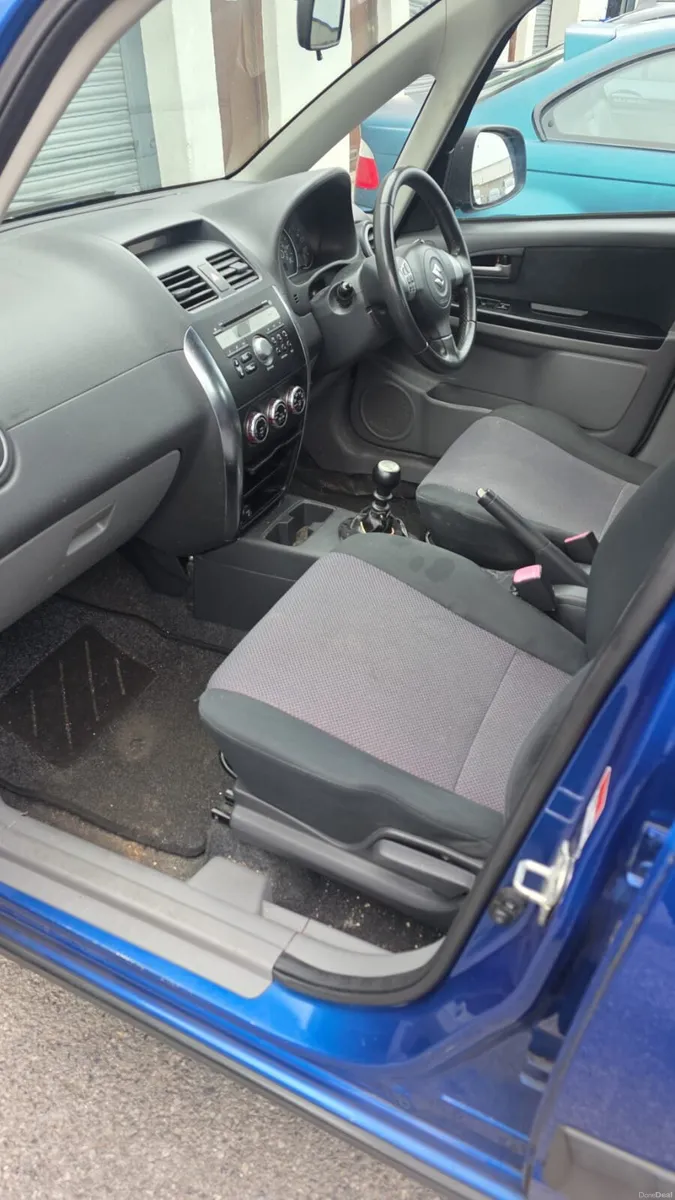 08 suzuki sx4 Nct and tax for 1 year 4x4 - Image 4