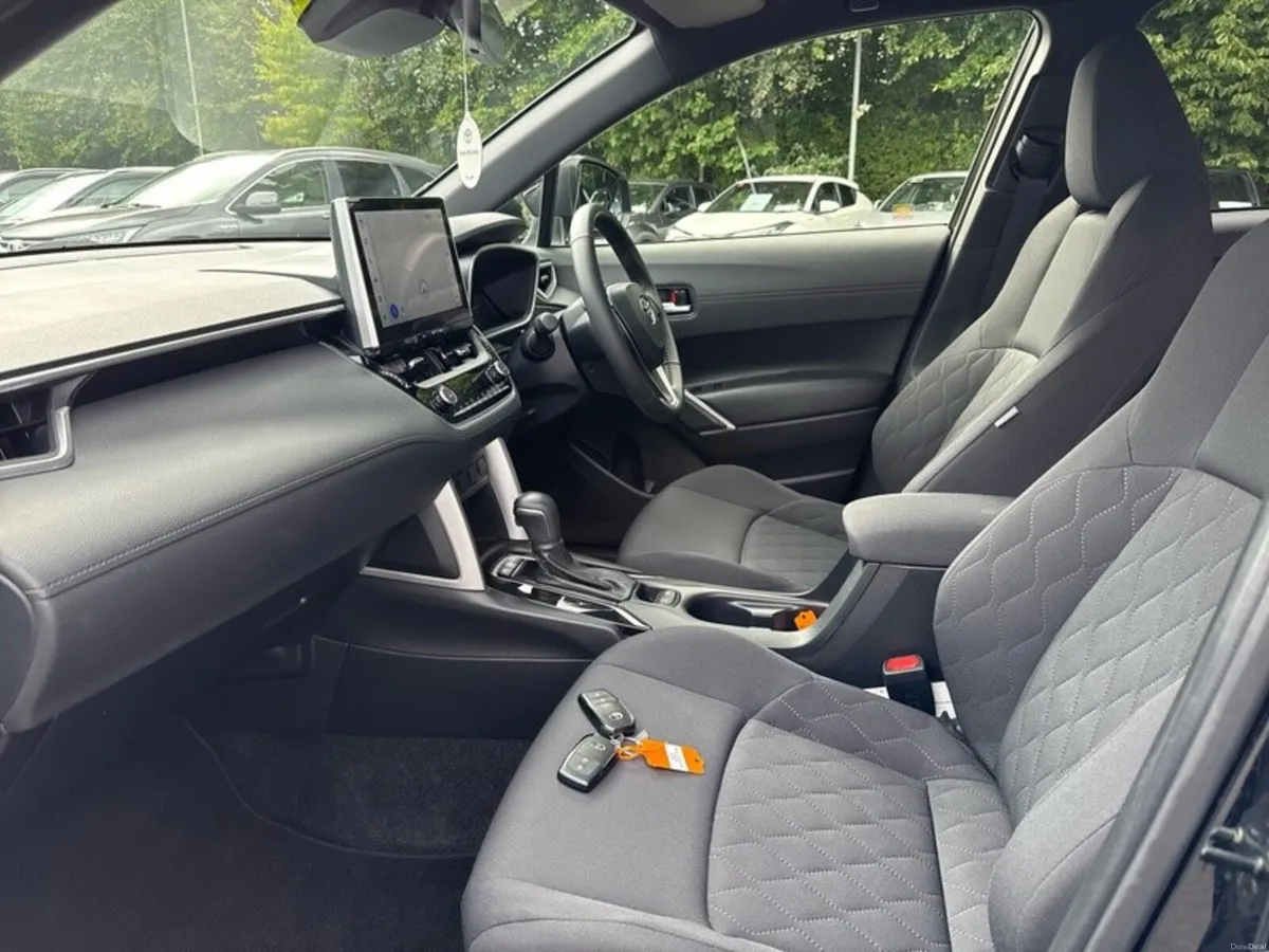 Toyota Corolla Cross COROLLA CROSS SPORT HYBRID - Image 6