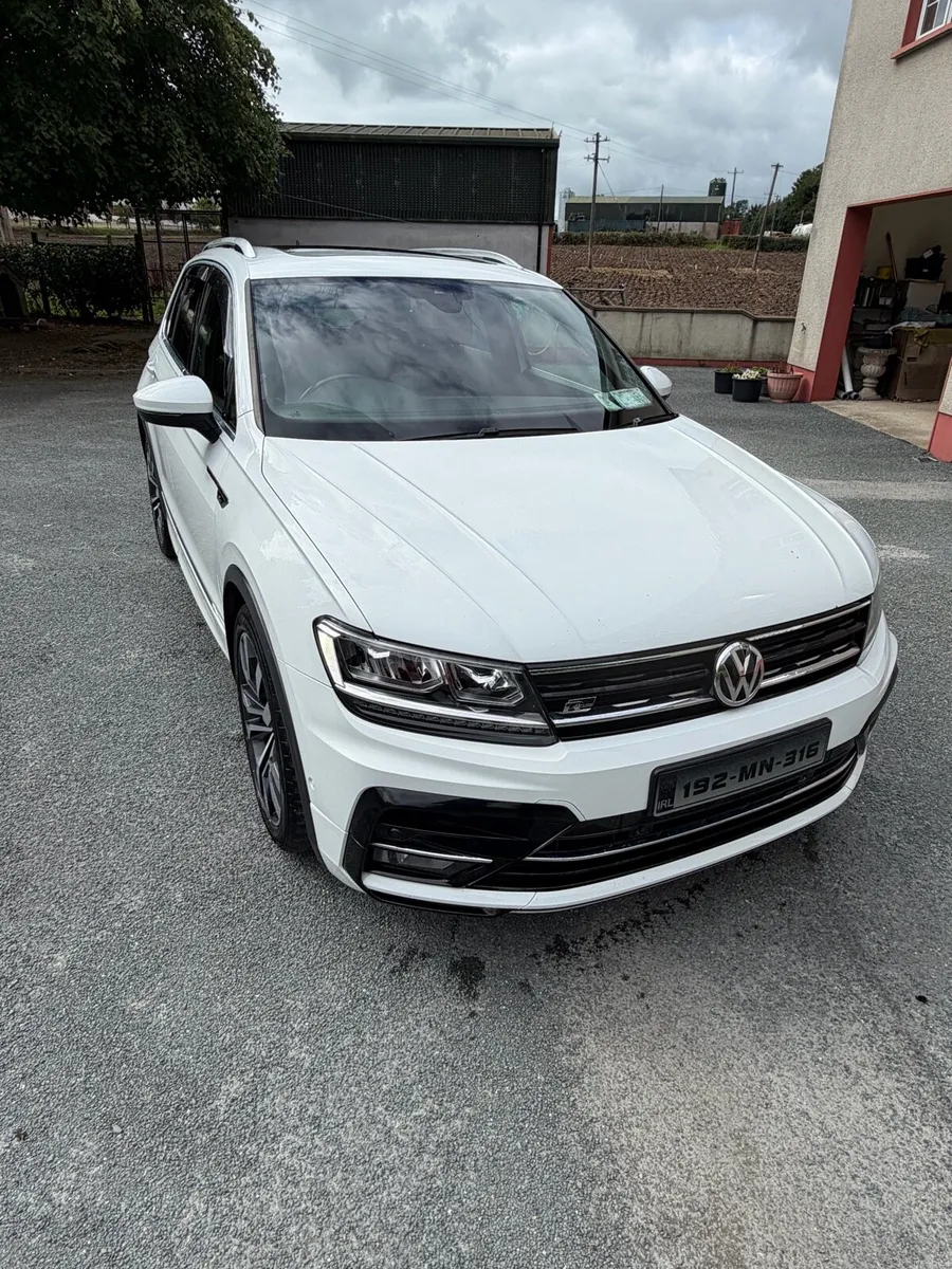 SUV - Image 1
