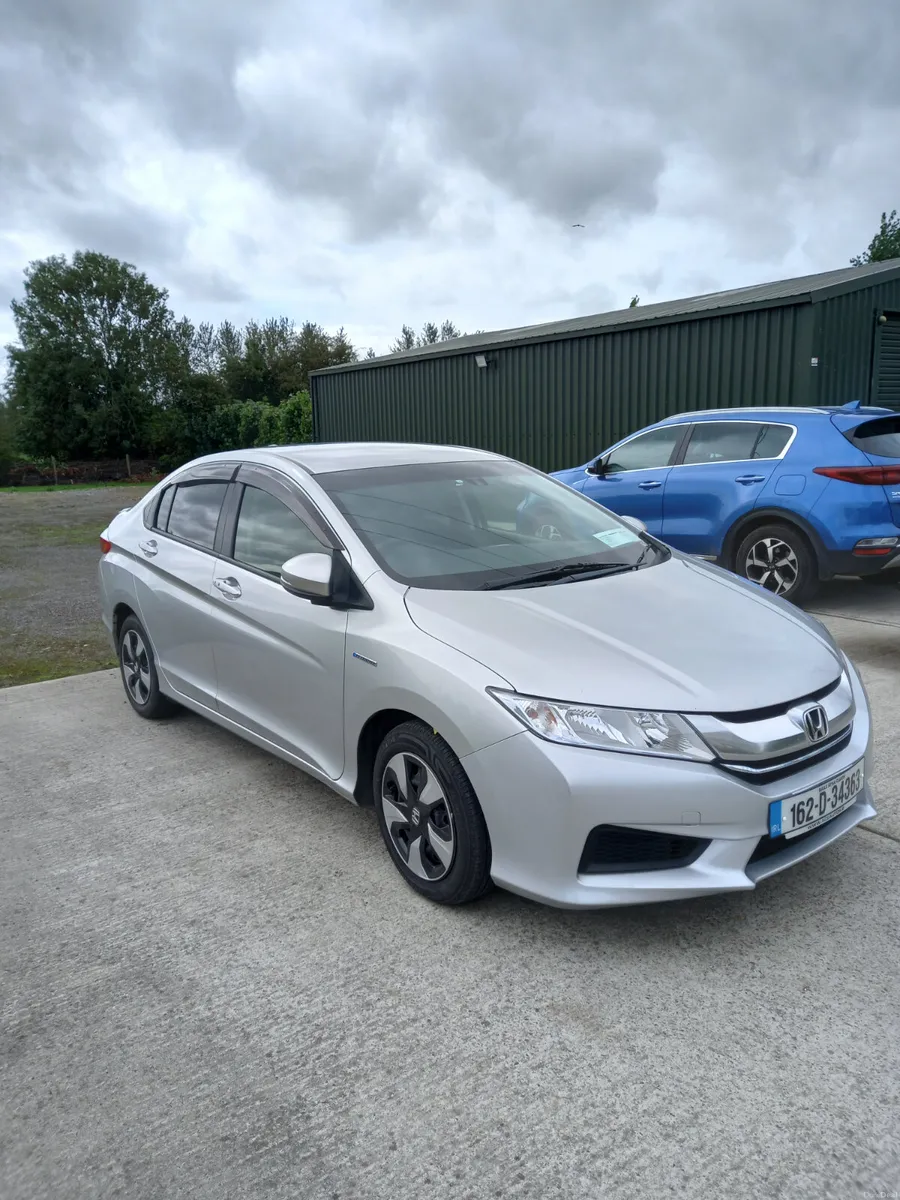 2016 Honda Grace 1.5 Petrol Automatic - Image 5