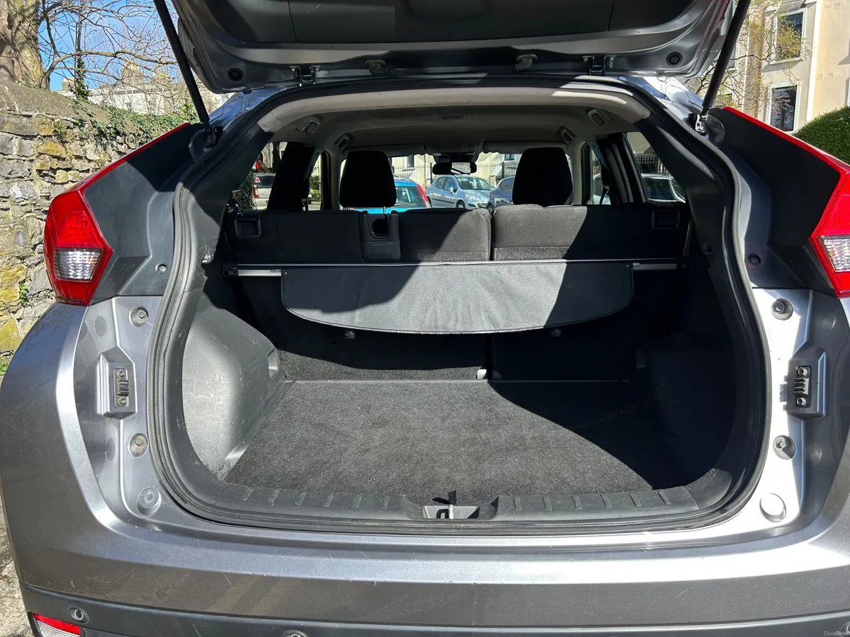 2019 MITSUBISHI ECLIPSE CROSS PETROL - Image 6