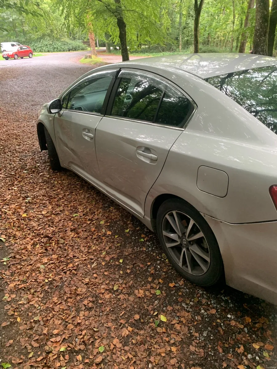 Toyota Avensis 2012, taxed and tested to aug 27 - Image 3