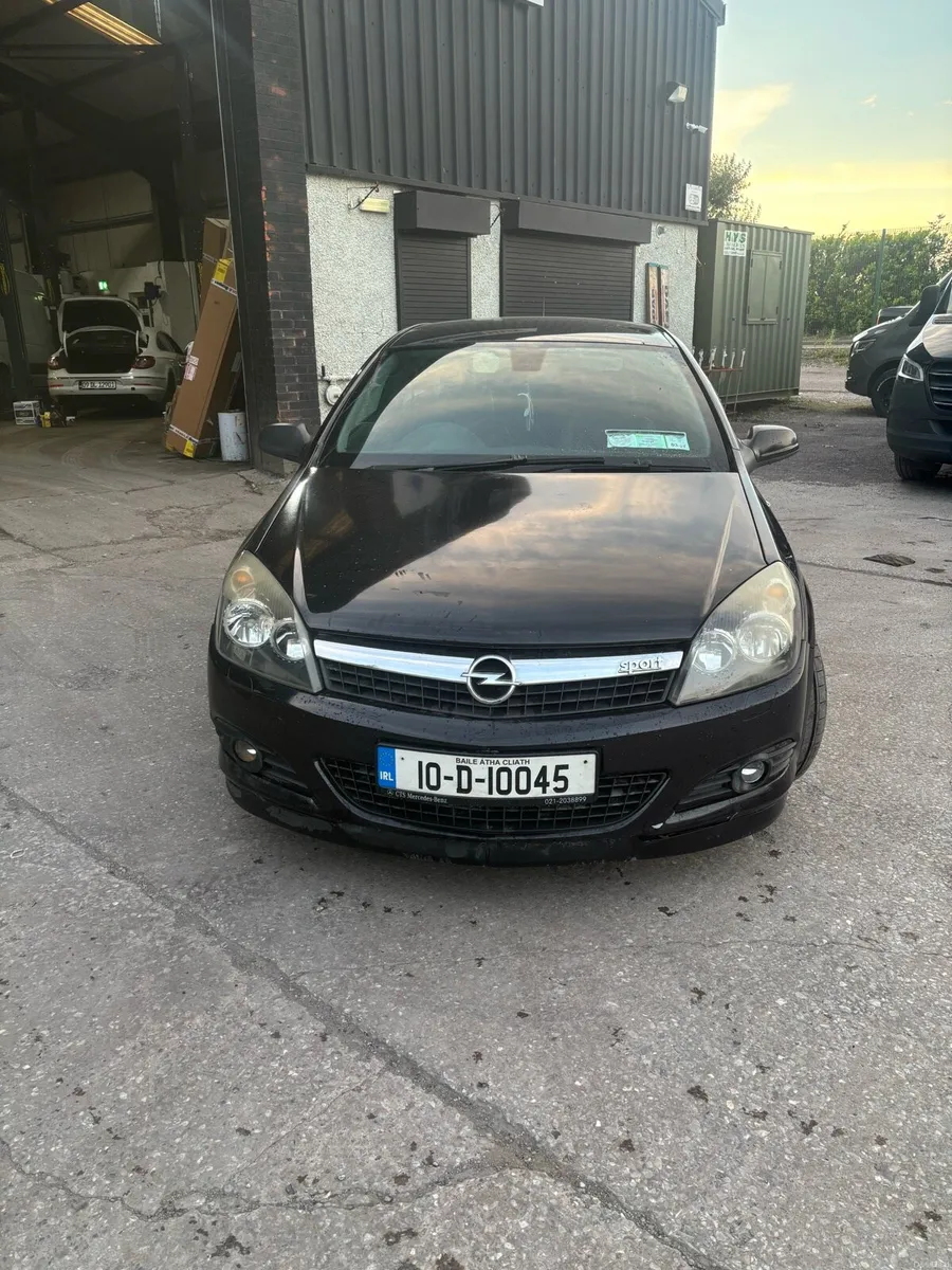 Opel Astra 1.4 GTC Sport - Image 2