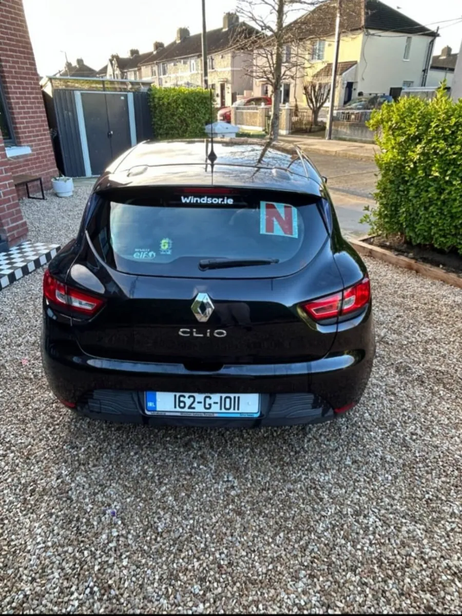 2016 Renault clio - Image 1