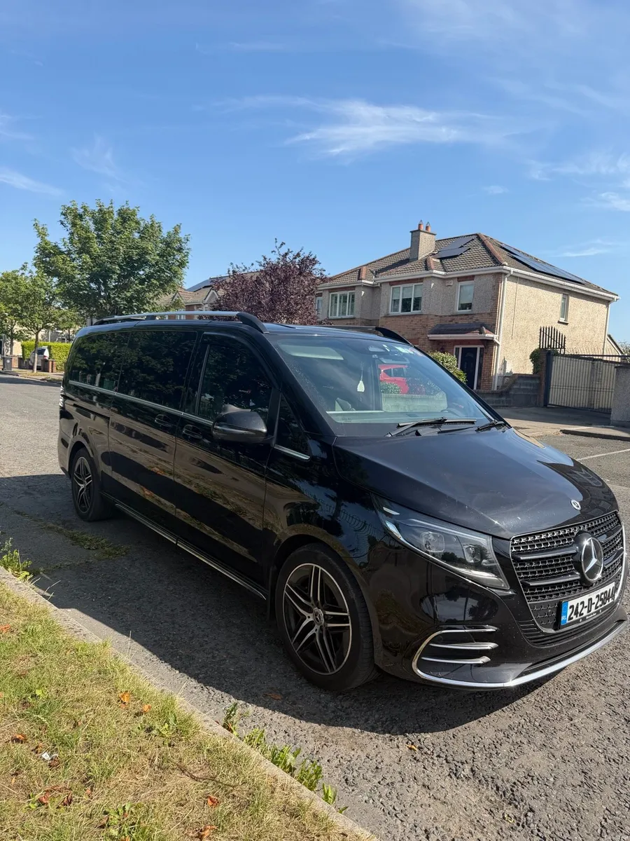 Exclusive Mercedes V Class 220D 2024 115000 - Image 3
