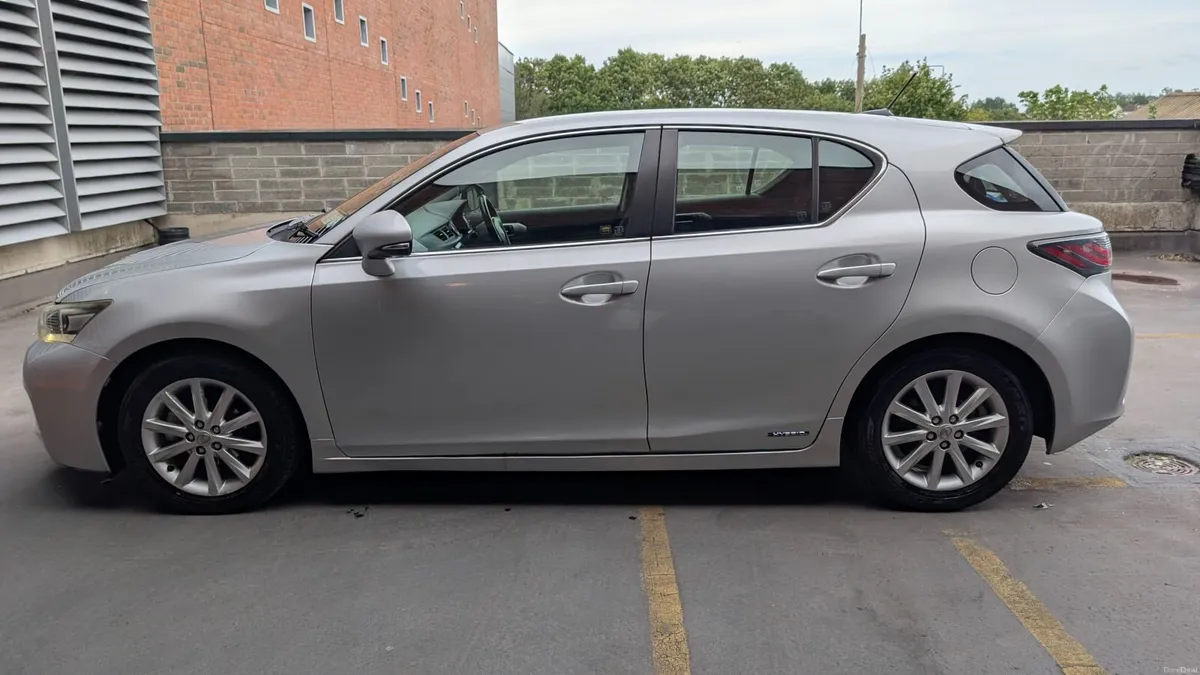 2013 Lexus CT 200H Fresh NCT + Tax - Image 4