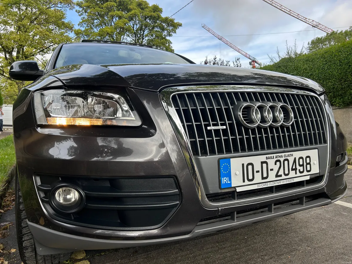 2010 AUDI Q5 AUTOMATIC 4x4 PANORAMIC SUNROOF - Image 3