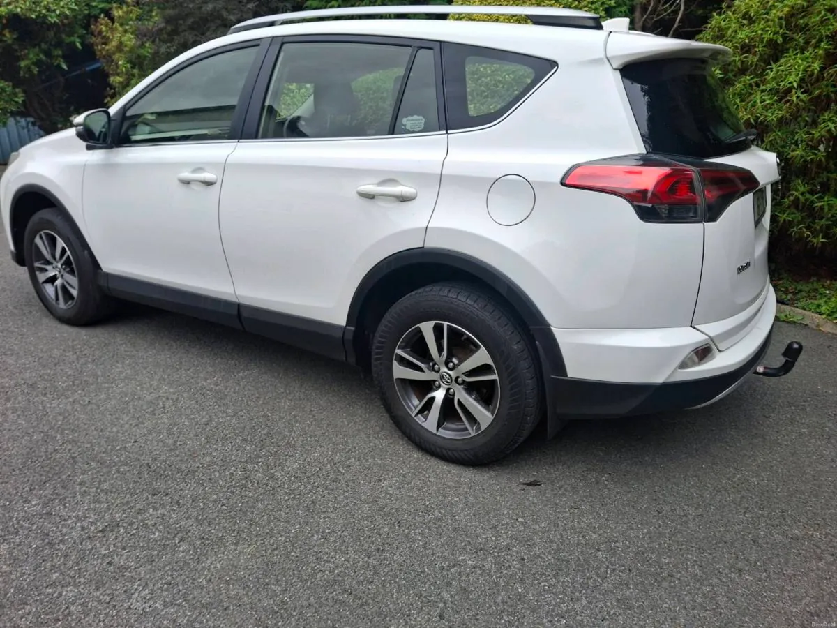 Toyota RAV4 2016 - Image 6