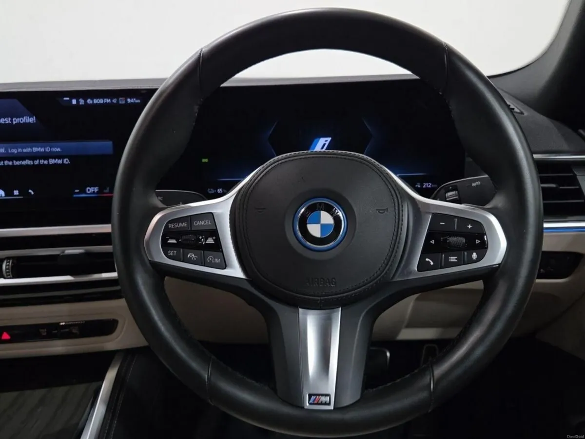 BMW i4 eDrive35 M Sport - Image 5