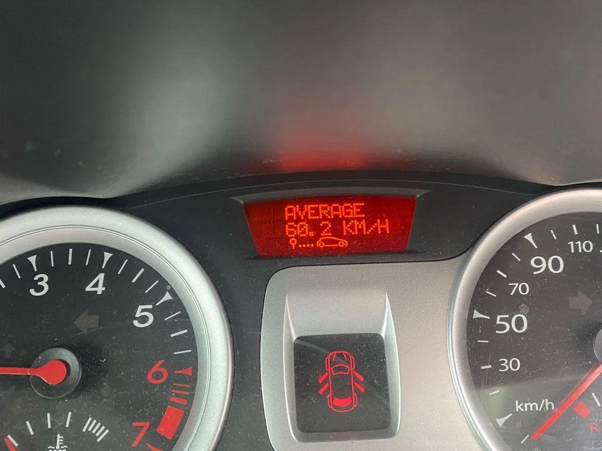 Renault Clio - Image 5