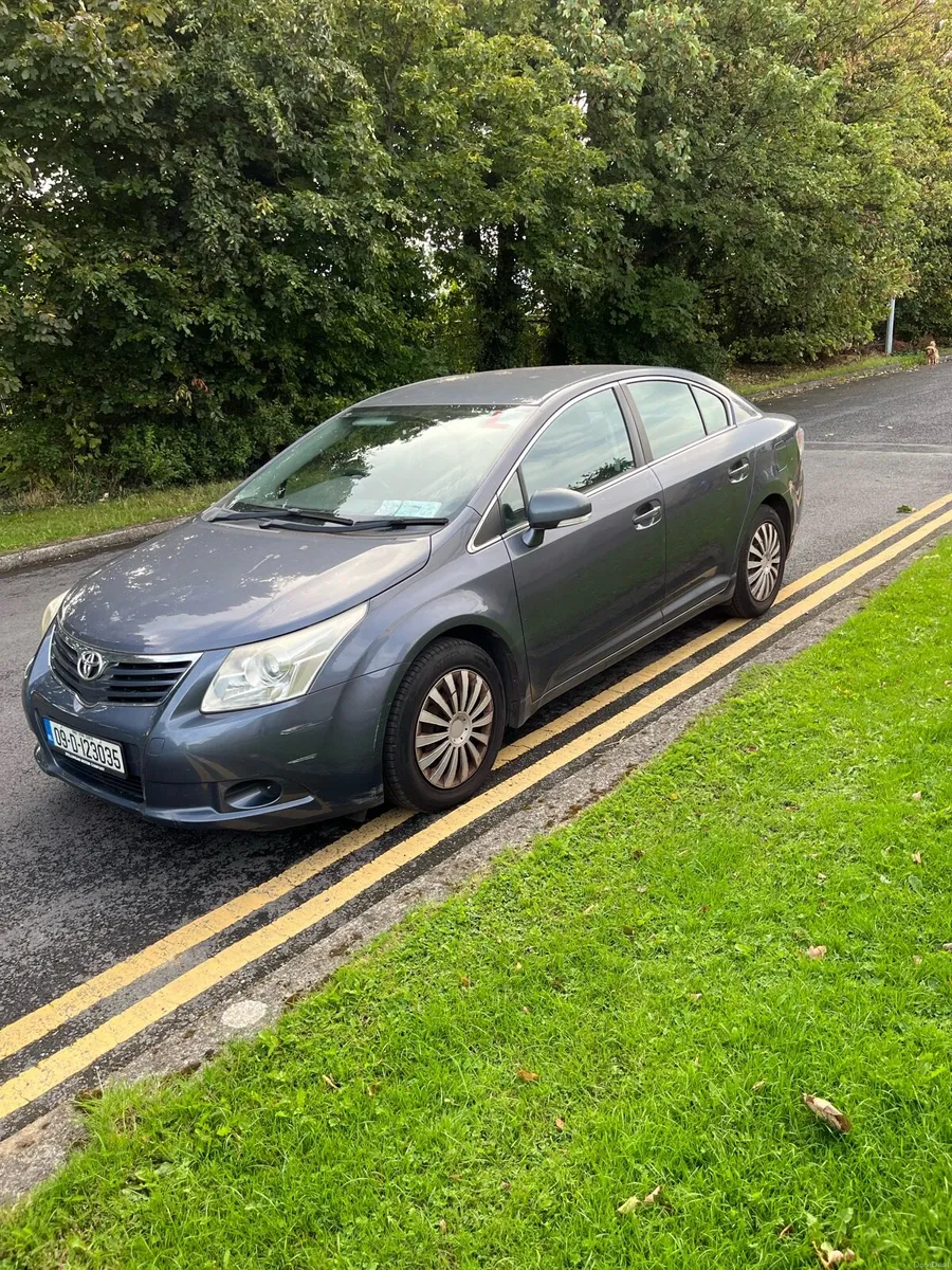 Toyota Avensis 2.0 Litre D4D Saloon 2009 - Image 2