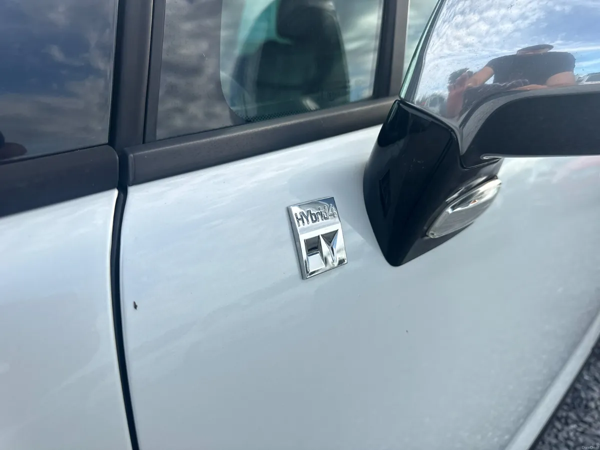 🔵 Peugeot 3008 2.0 E-HDI HYBRID 200BHP AUTOMATIC - Image 3